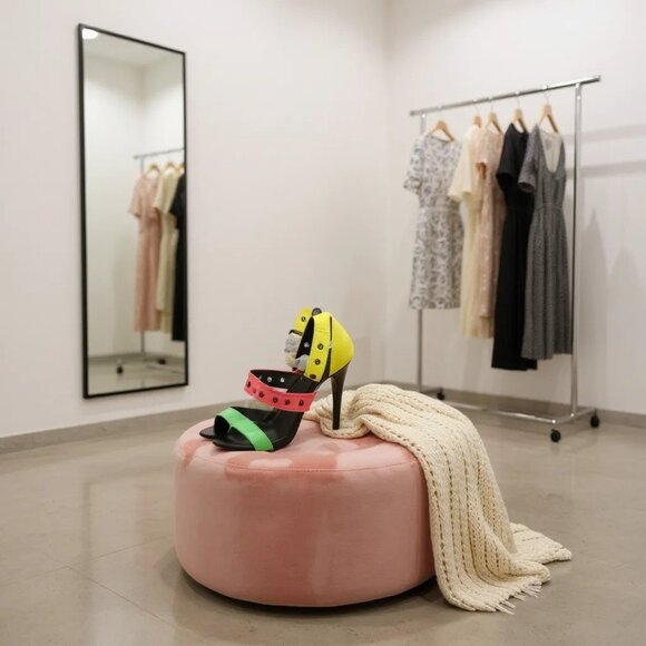 Cape Robbin High Heel Shoes, Size 6 -- ITEM #3311 - Picture 2 of 7